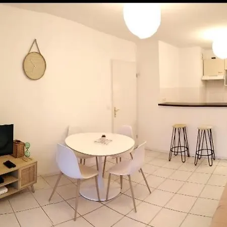 Apartment St Andrew Billere
